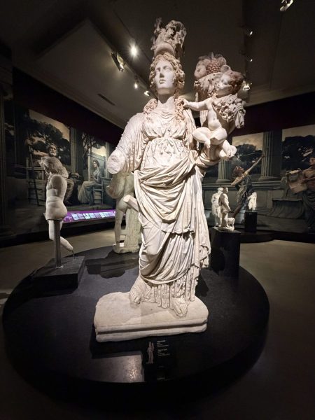 Statue of Tyche wearing a mural crown, Istanbul Archaeological Museums.